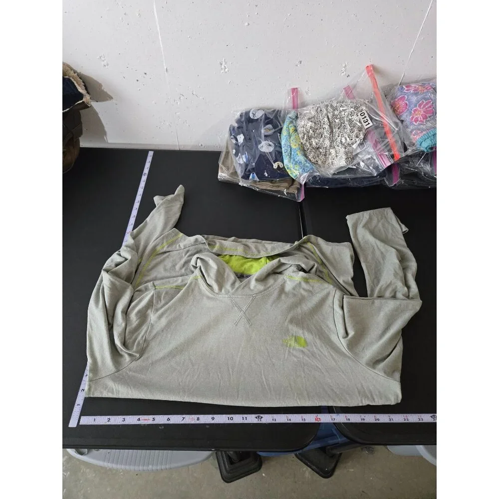 The North Face Mens Flashdry Long Sleeve Pullover Top‎ Size Medium Hood Active